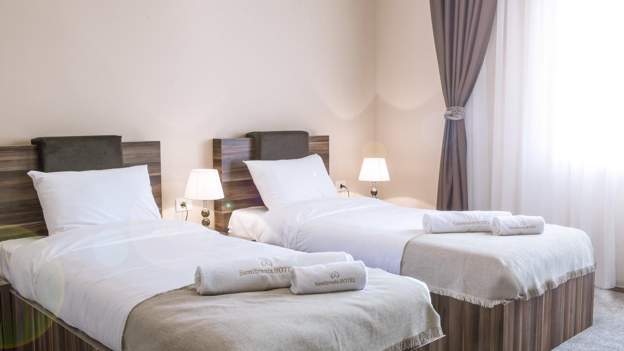 פרישטינה Semitronix Hotel Prishtina מראה חיצוני תמונה